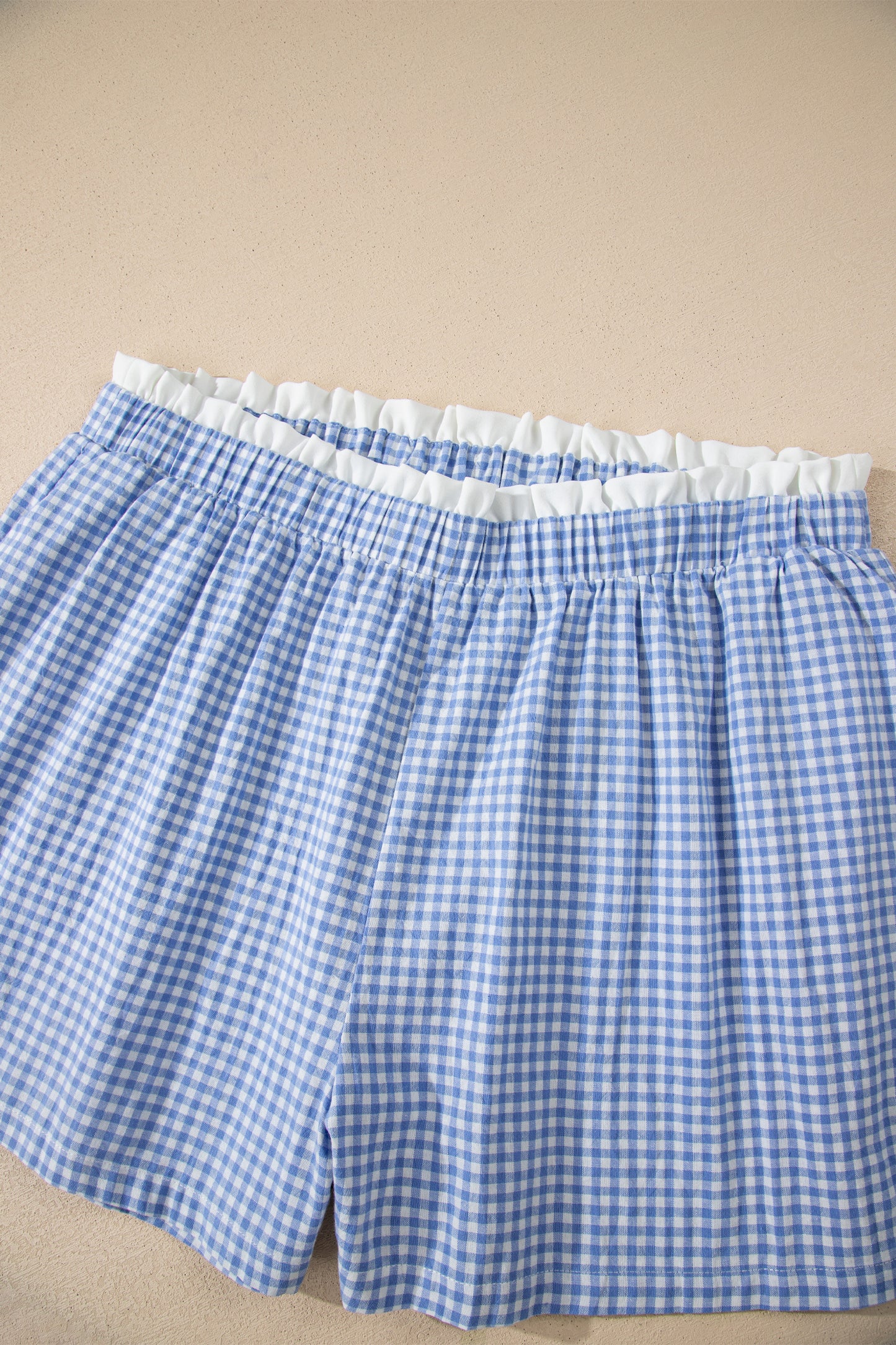 Plus Size Gingham Plaid Ruffle Contrast Trim Shorts