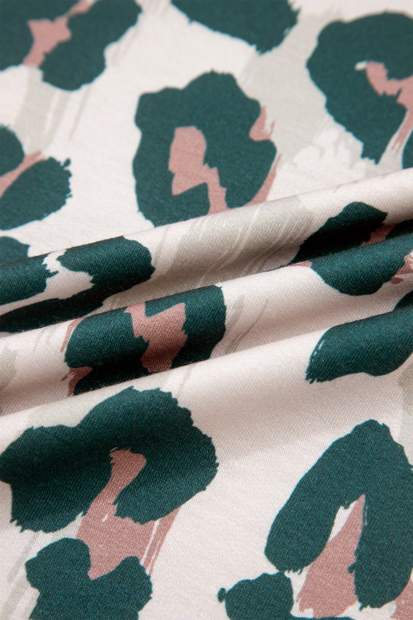 Leopard Contrast Trim Top & High Waist Shorts Set