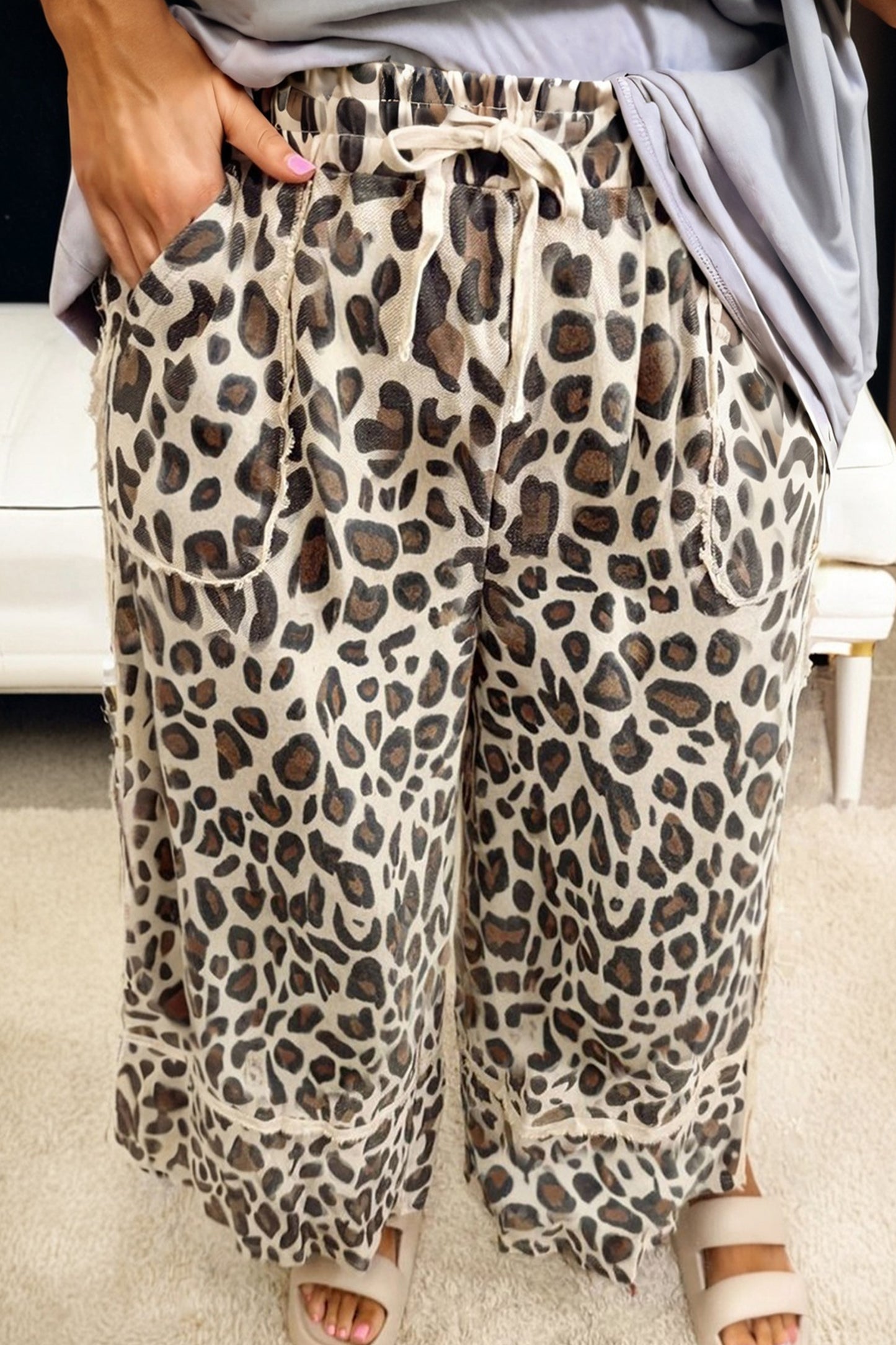 Plus Size Leopard Reverse Seam Patch Pocket Pants