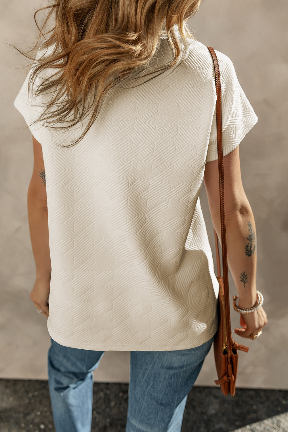 Collared V-Neck Short Sleeve Top