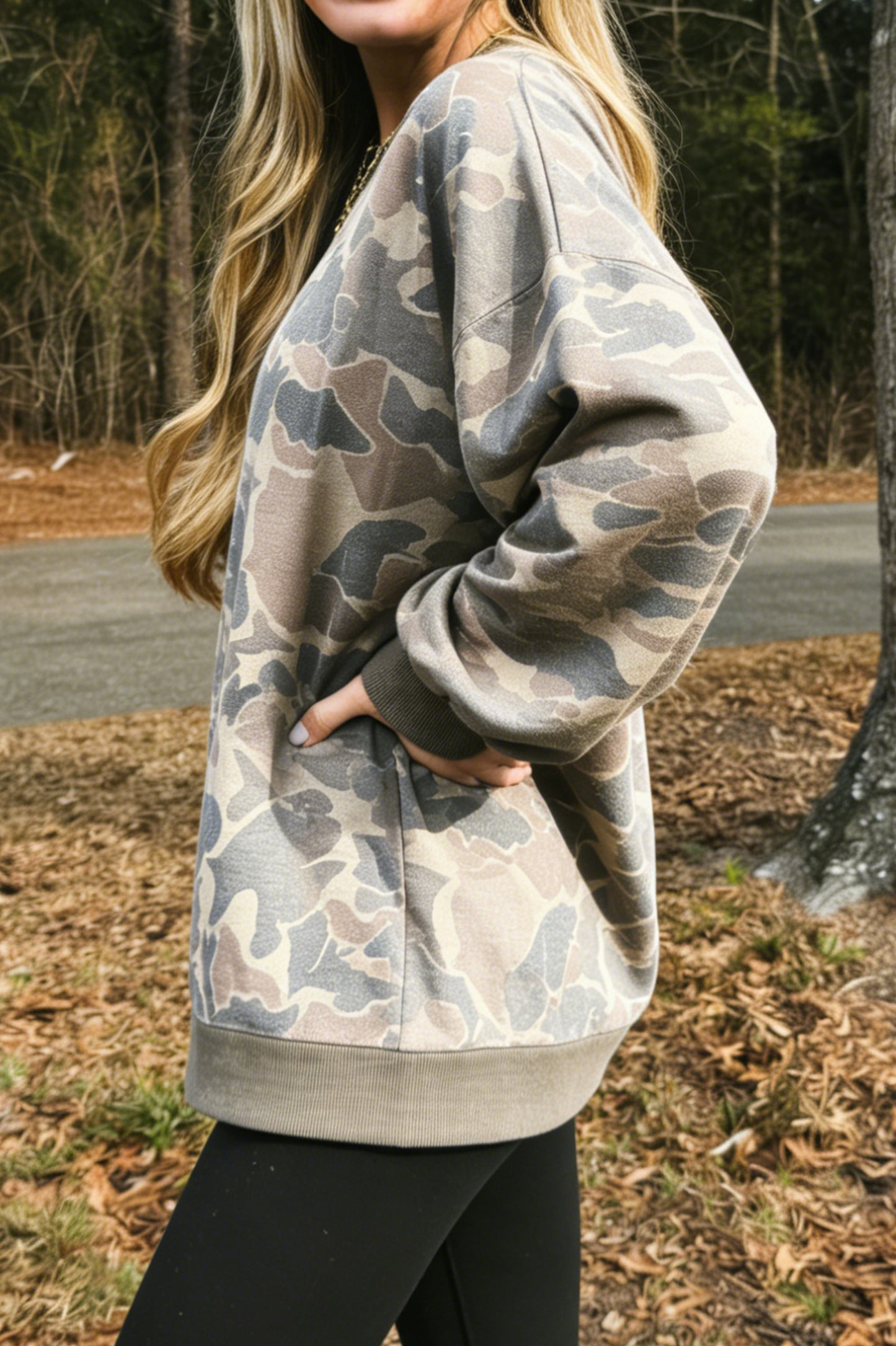 Camo Ribbed Trim Crew Neck Pullover Sweatshirt