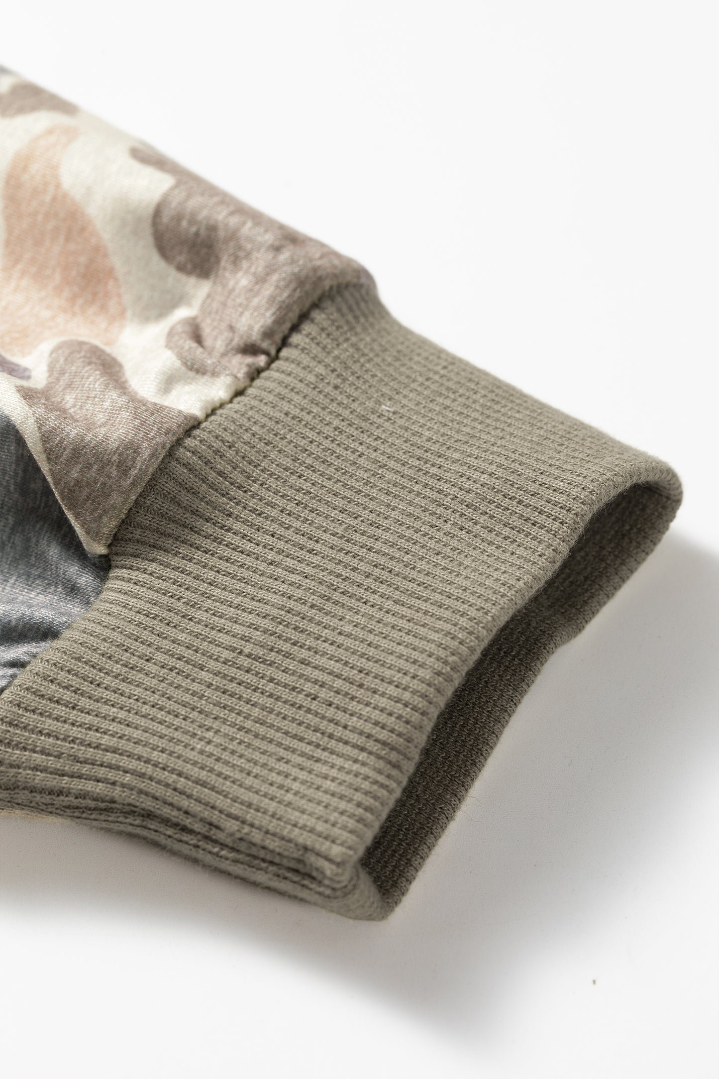 Camo Ribbed Trim Crew Neck Pullover Sweatshirt