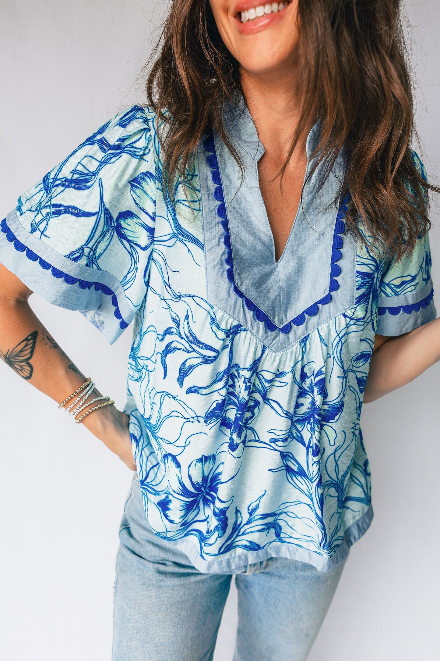 Floral Scalloped Ricrac Trim V-Neck Blouse