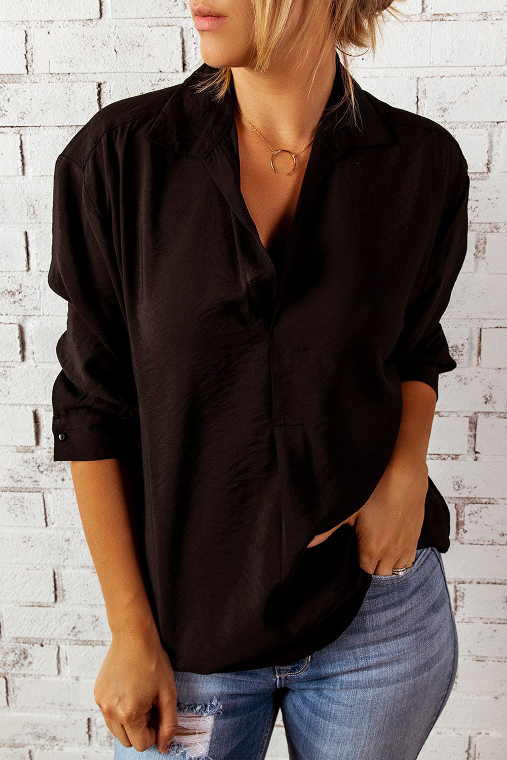 Collared V-Neck 3/4 Sleeve Shirt