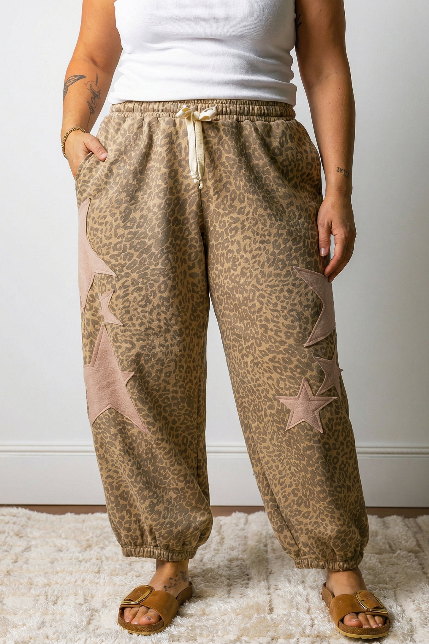 Plus Size Leopard Star Patch Jogger Pants