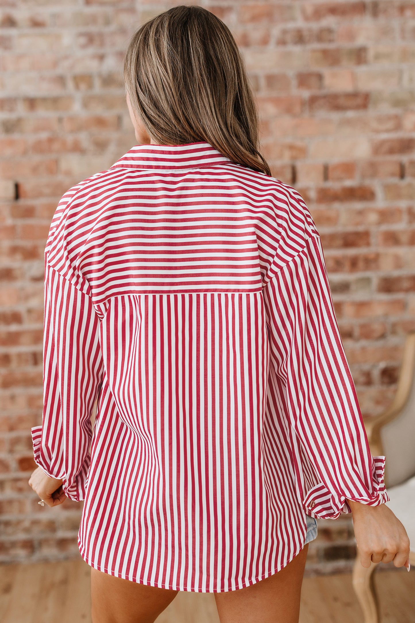 Stripe Patch Pocket Side Slit Buttoned Shirt