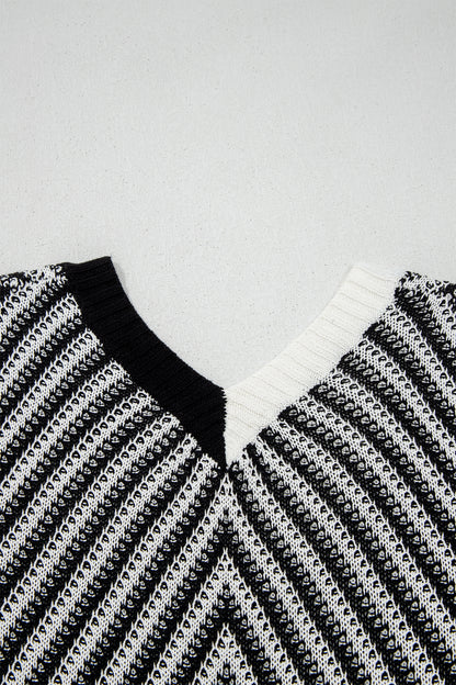 Chevron Contrast V-Neck Sleeveless Sweater Top