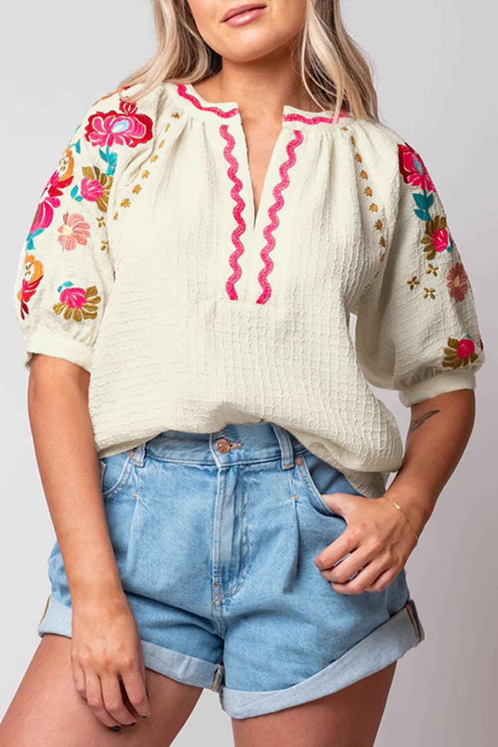 Floral Embroidered Puff Sleeve Blouse