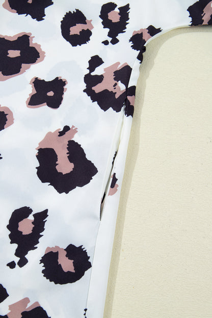 Plus Size Leopard Contrast V-Neck Mini Dress