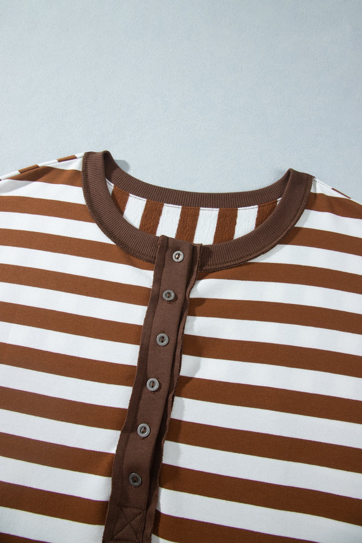 Plus Size Stripe Colorblock Exposed Seam Sweatshirt