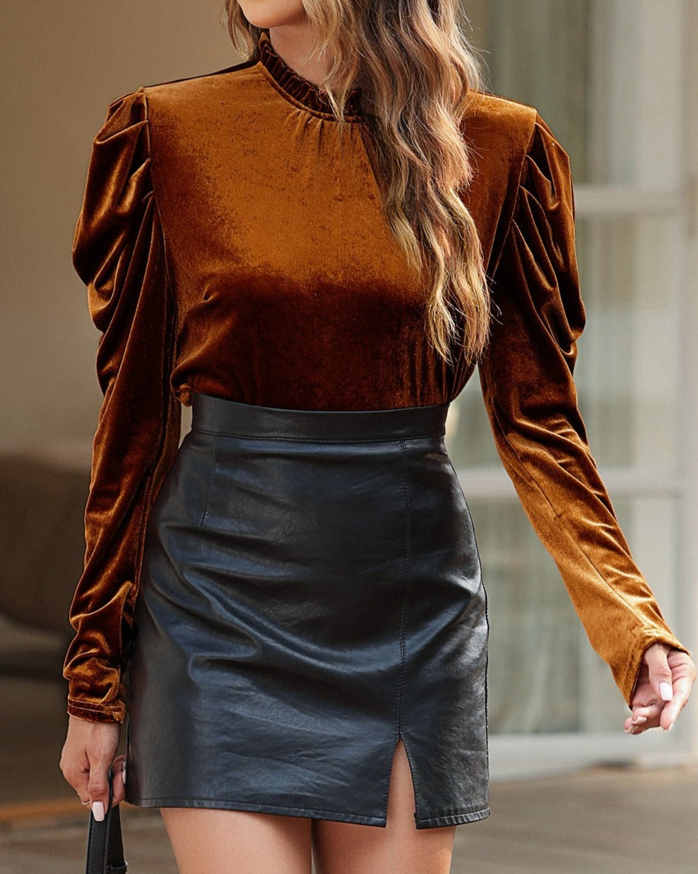 Velvet Frilled Collar Puff Sleeve Top