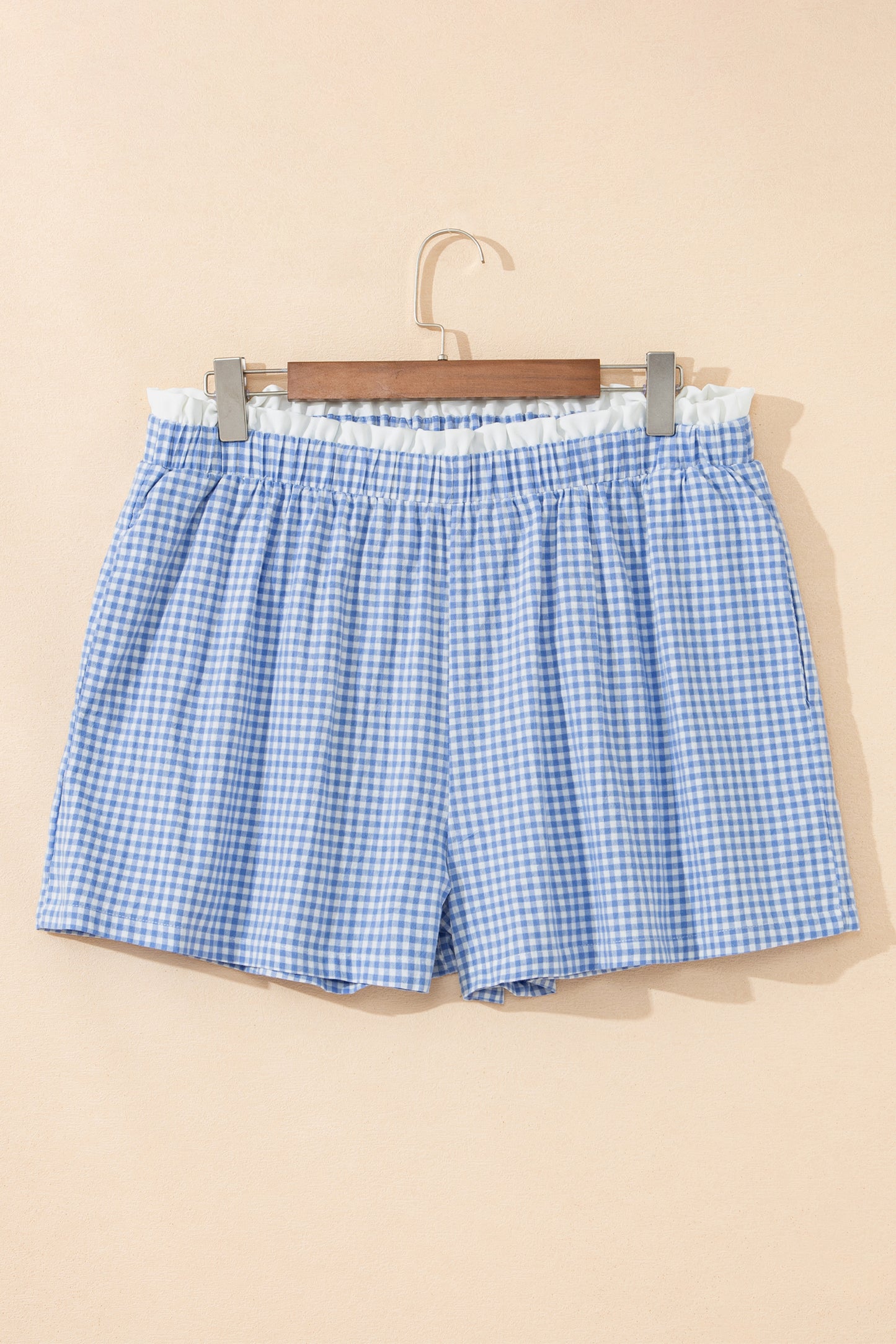 Plus Size Gingham Plaid Ruffle Contrast Trim Shorts