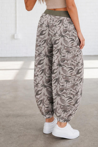 Camo Drawstring Contrast Waistband Barrel Cargo Pants