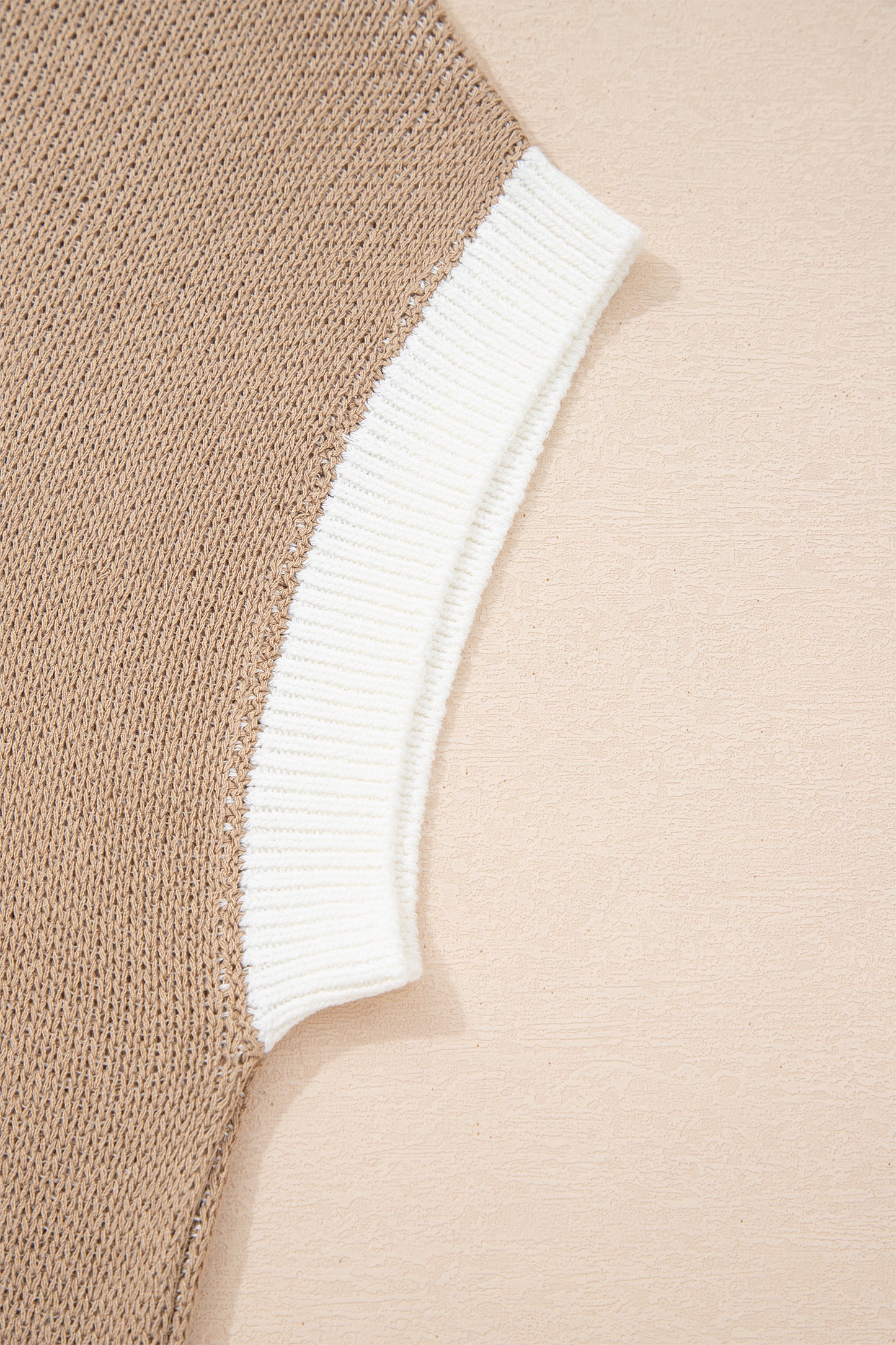 Western Horseshoe Contrast Trim Short Sleeve Sweater