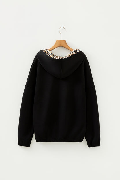 Leopard Contrast Drawstring Hood Drop Shoulder Top