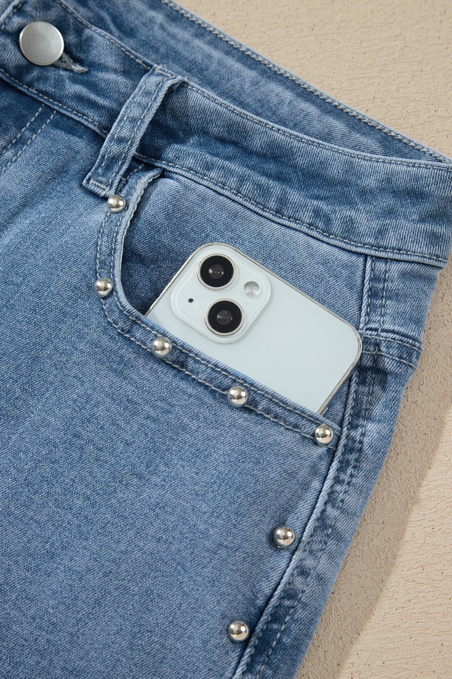 Solid Studded Side Seam Ankle Length Jeans