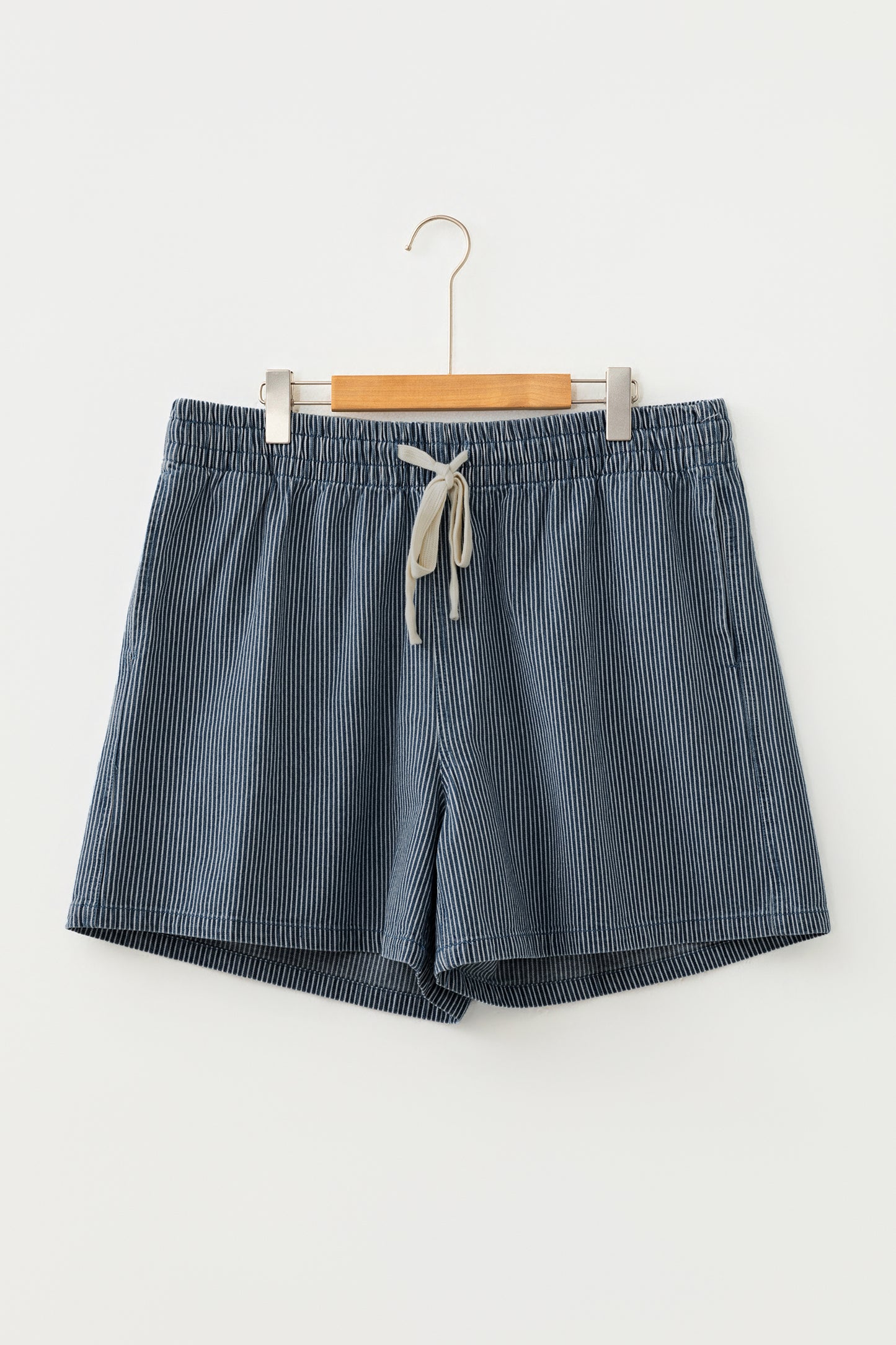 Plus Size Stripe Denim Contrast Drawstring Shorts