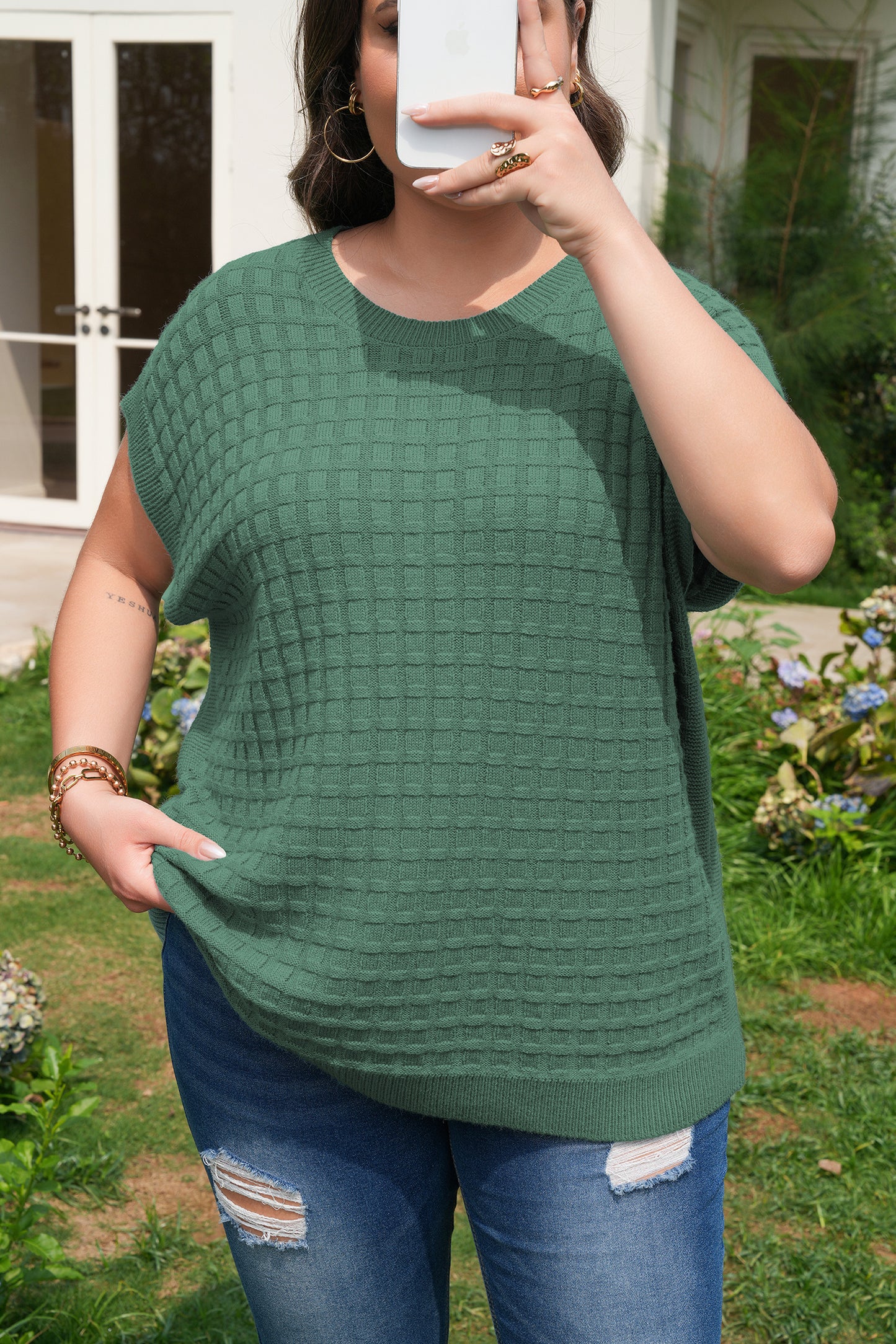 Plus Size Solid Textured Knit Short Sleeve Sweater
