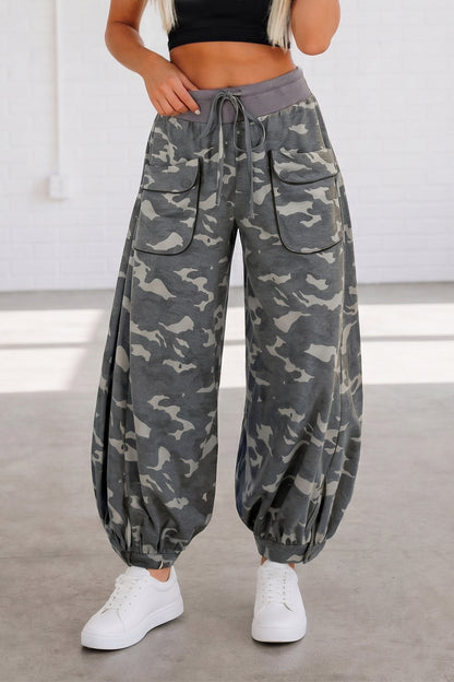 Camo Drawstring Contrast Waistband Barrel Cargo Pants
