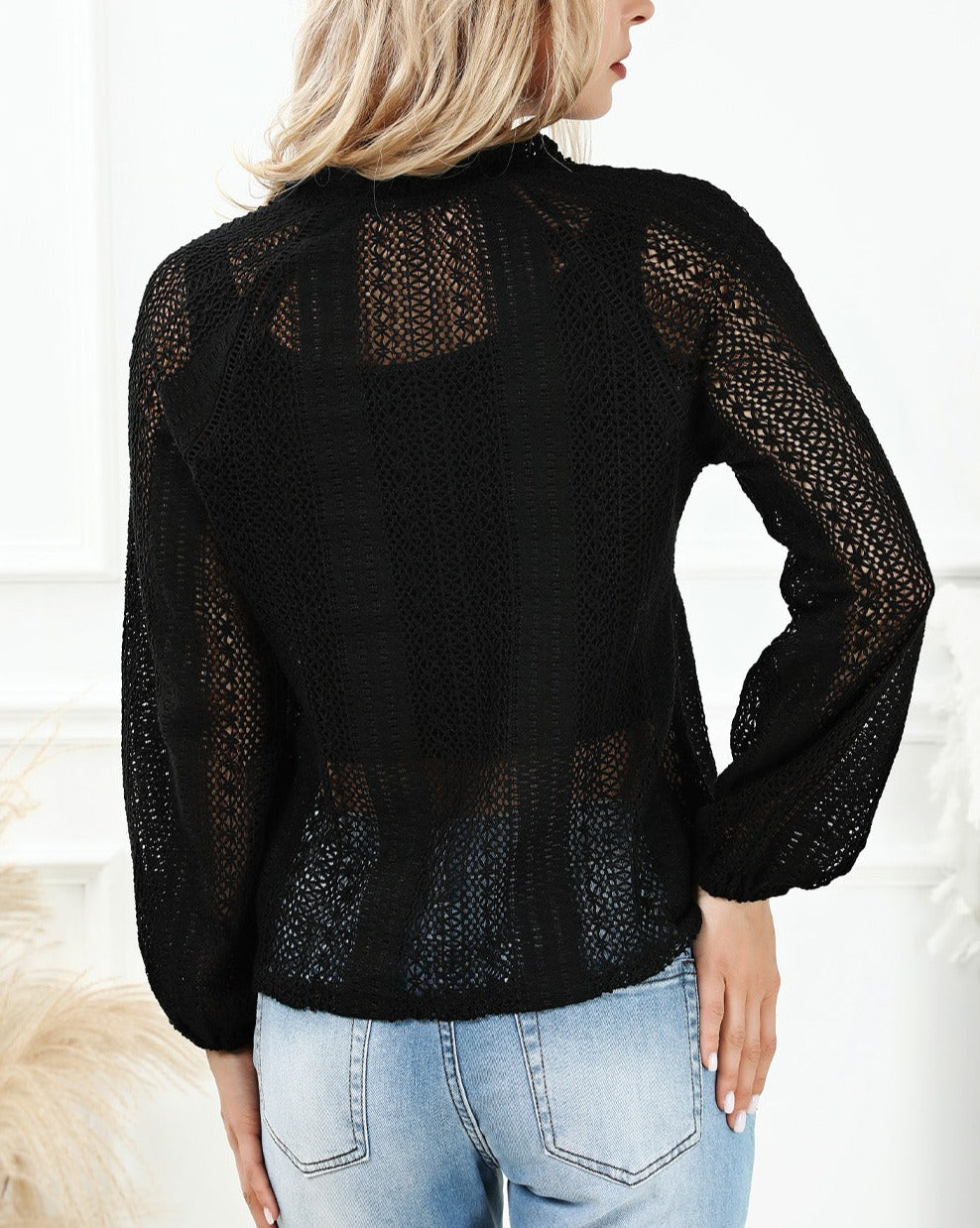 Lace Buttoned V-Neck Shirt