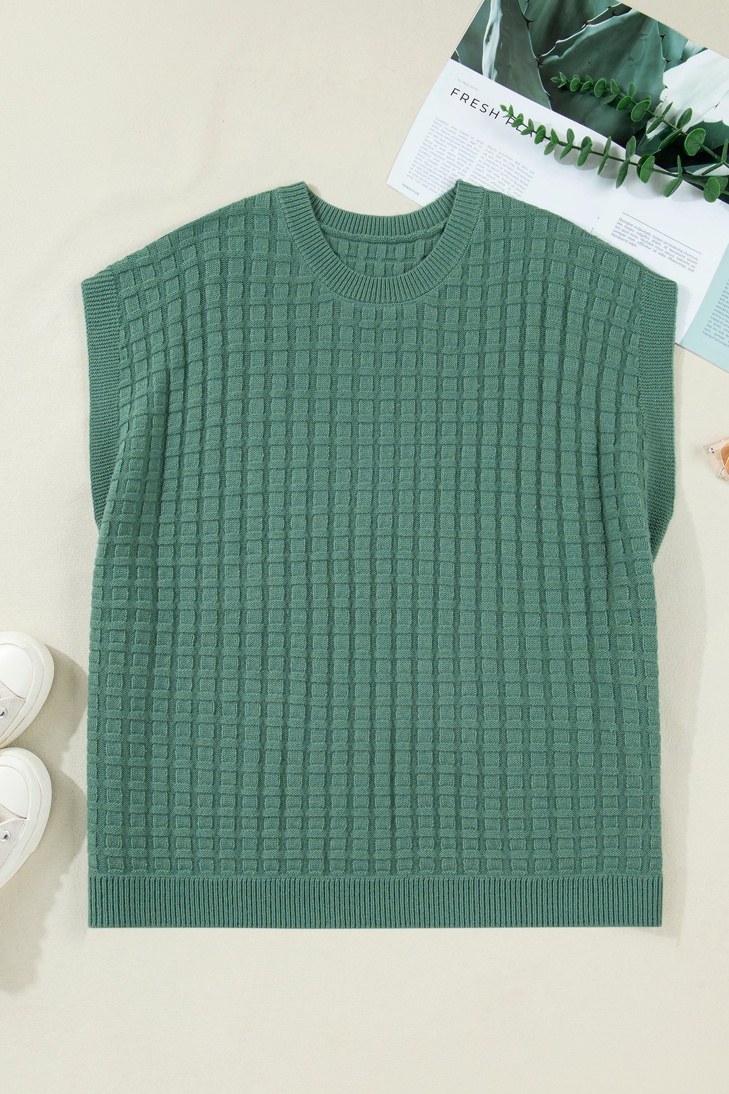 Plus Size Solid Textured Knit Short Sleeve Sweater