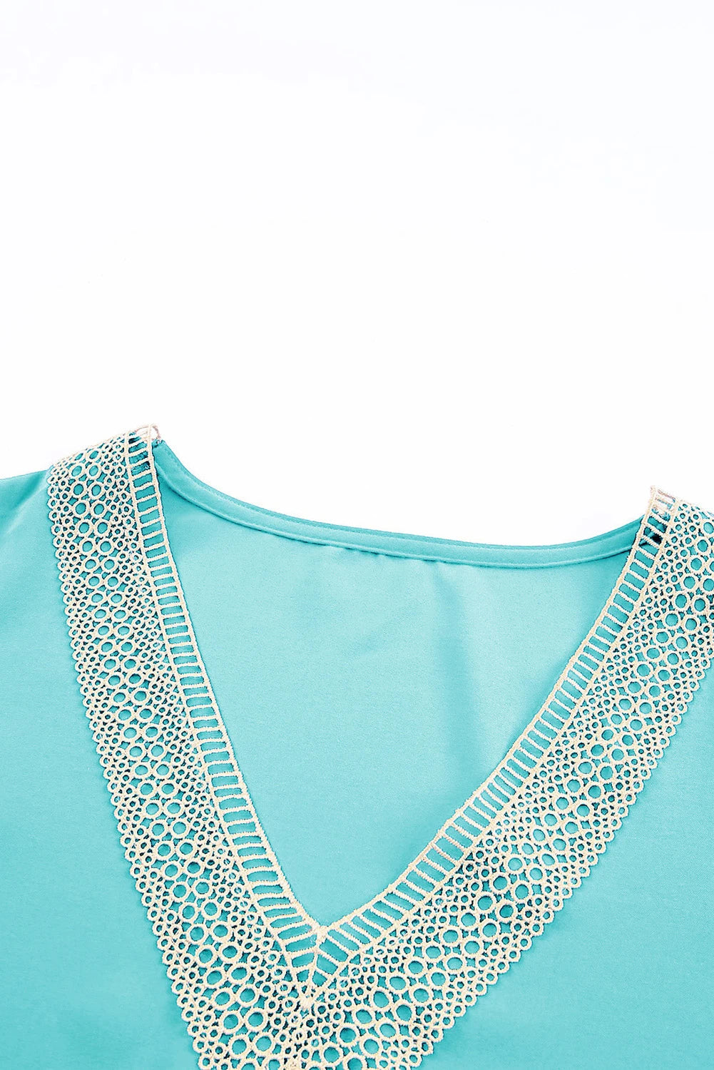 Contrast Lace Trim V-Neck Short Sleeve Blouse