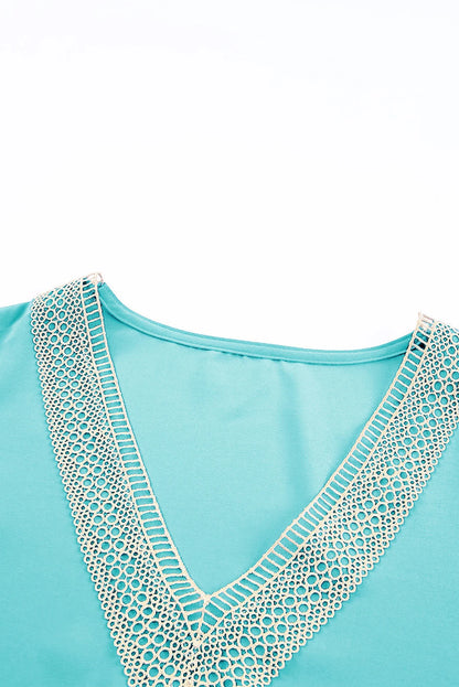 Contrast Lace Trim V-Neck Short Sleeve Blouse