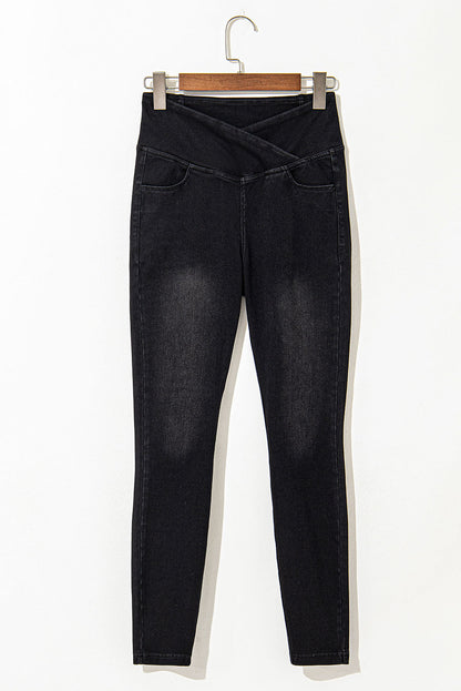 Arched Waist Pocketed Jeggings