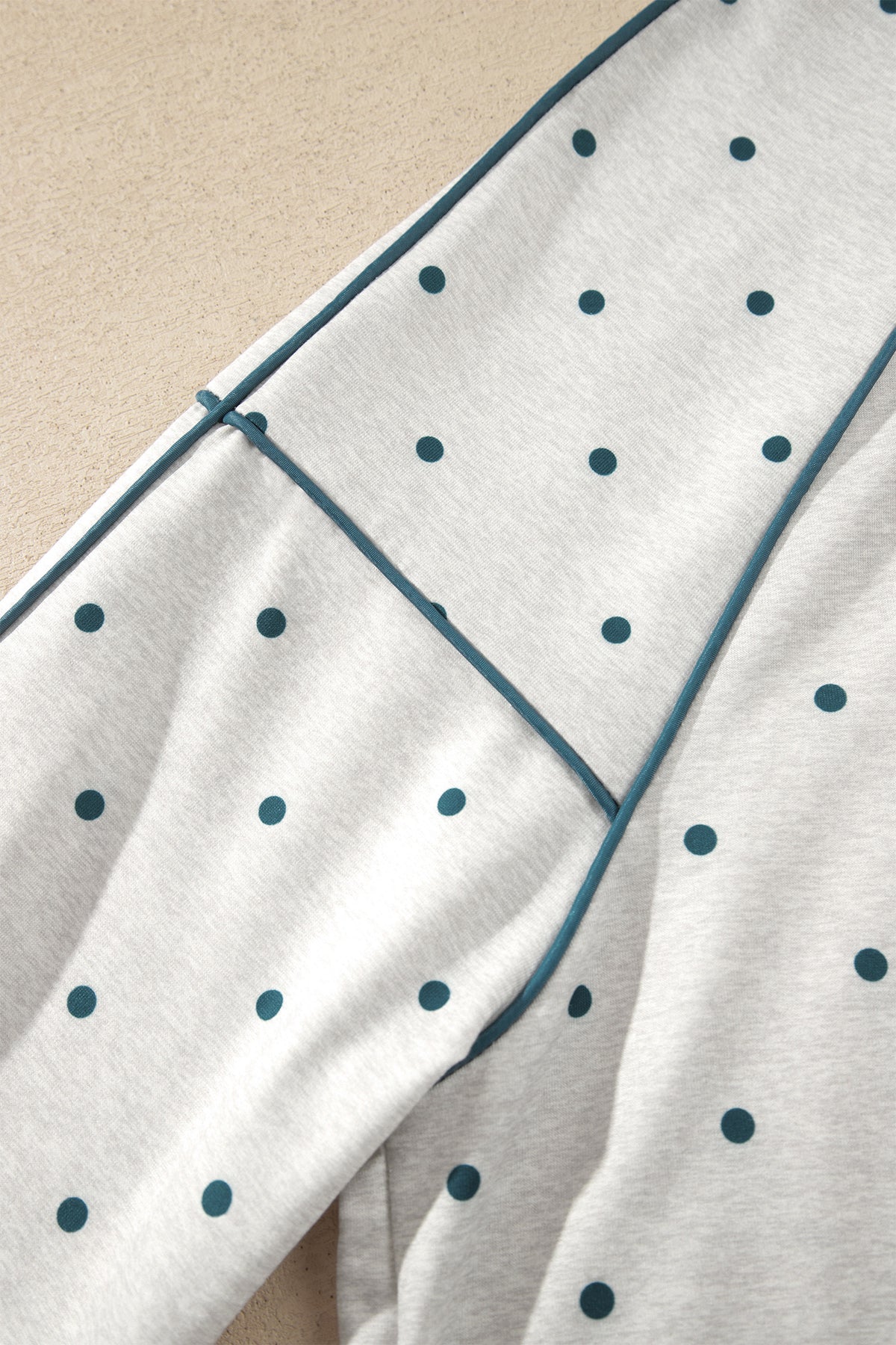 Polka Dot Piping Trim 3/4 Raglan Sleeve Top