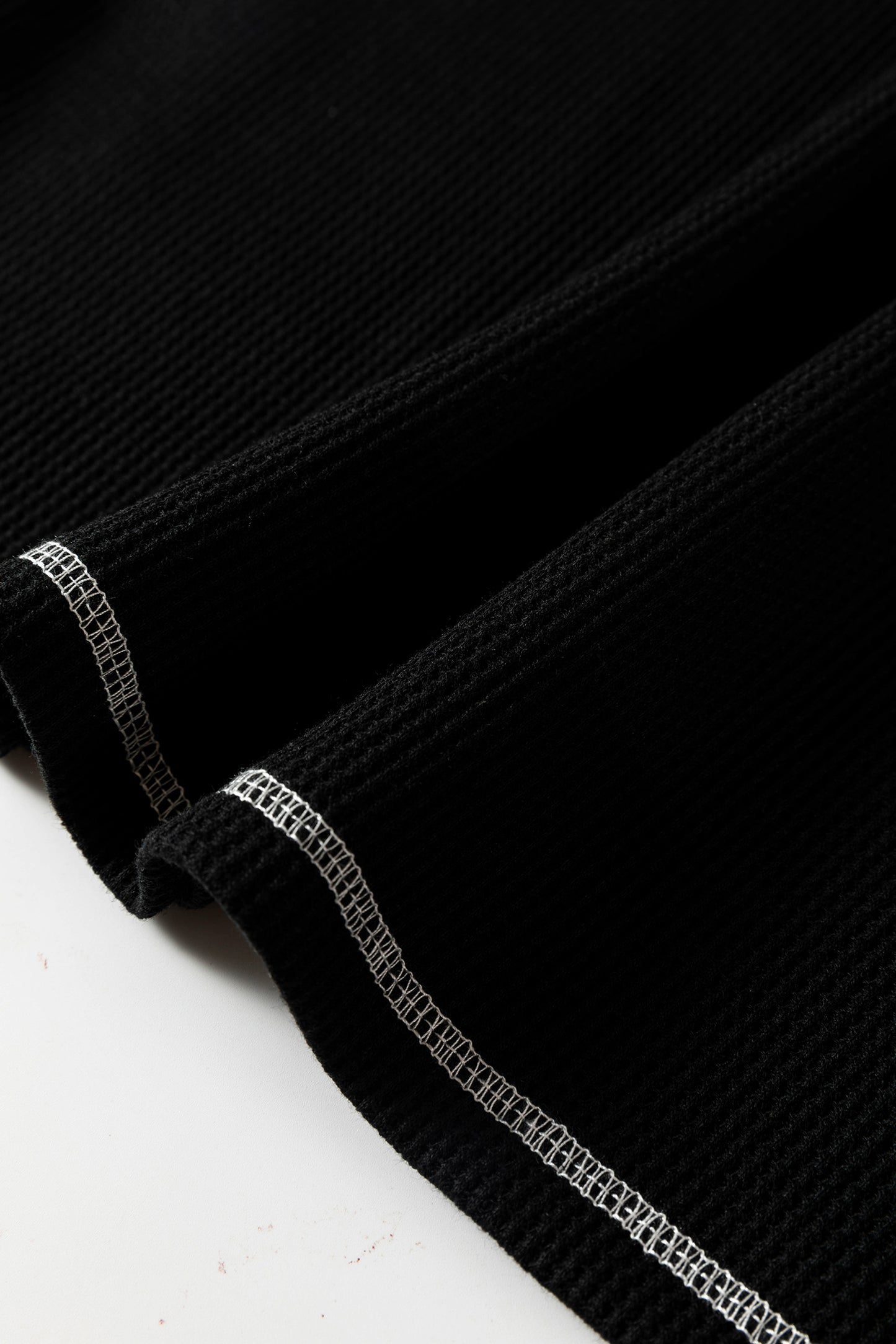 Waffle Textured Contrast Trim V-Neck Tee