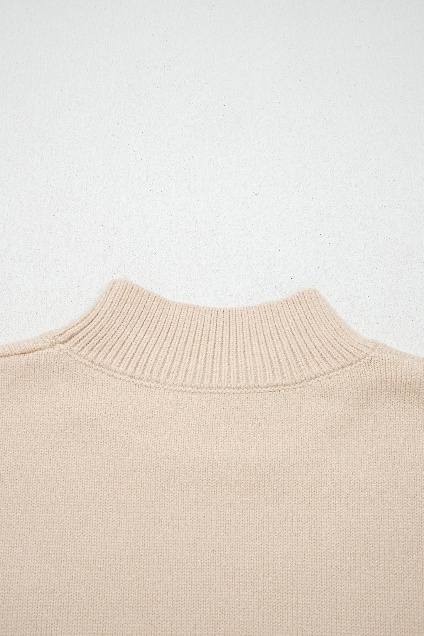 Western Corded Horseshoe Mock Neck Short Sleeve Sweater