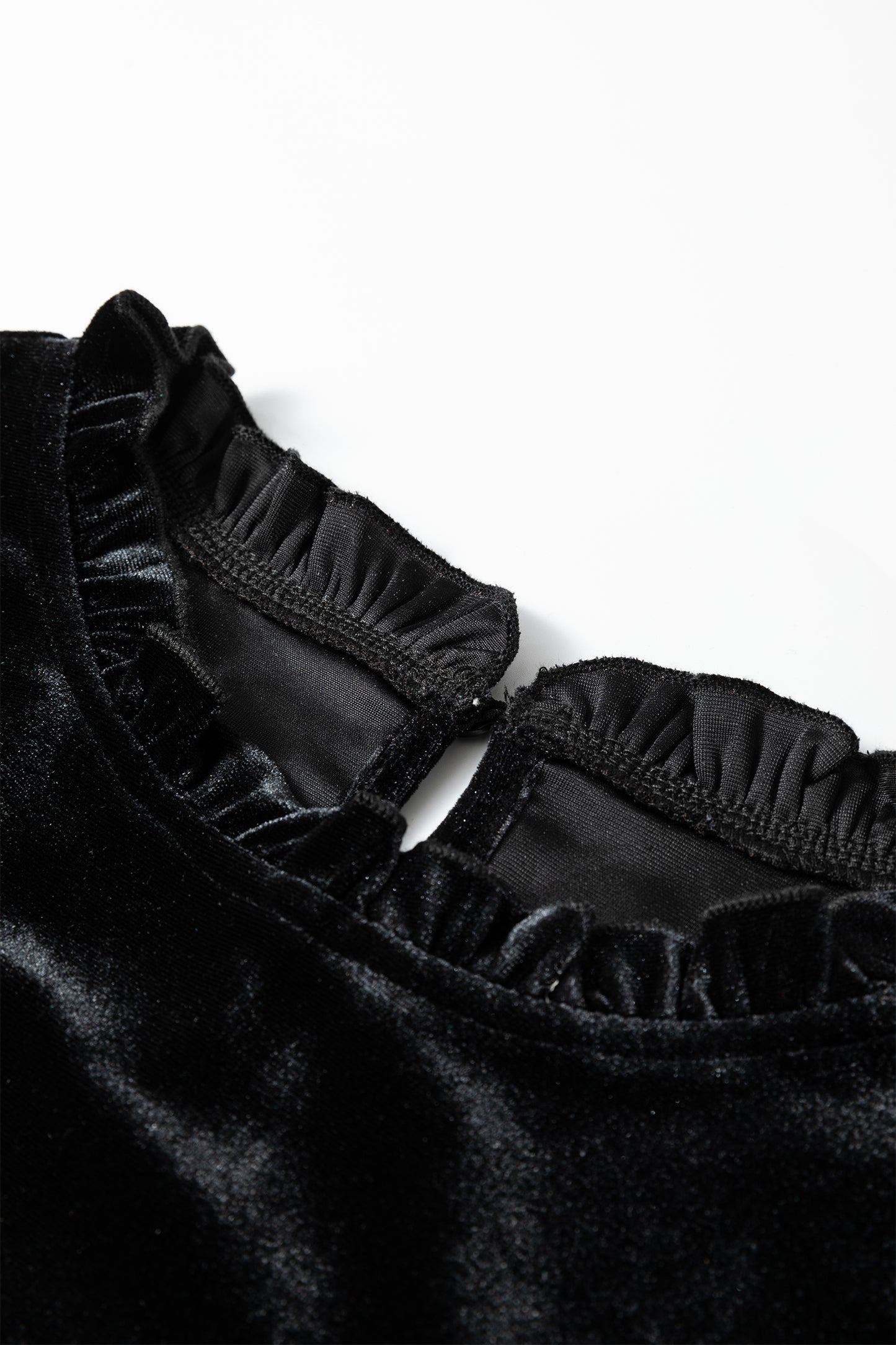 Solid Velvet Frilled Collar Smocked Puff Sleeve Blouse