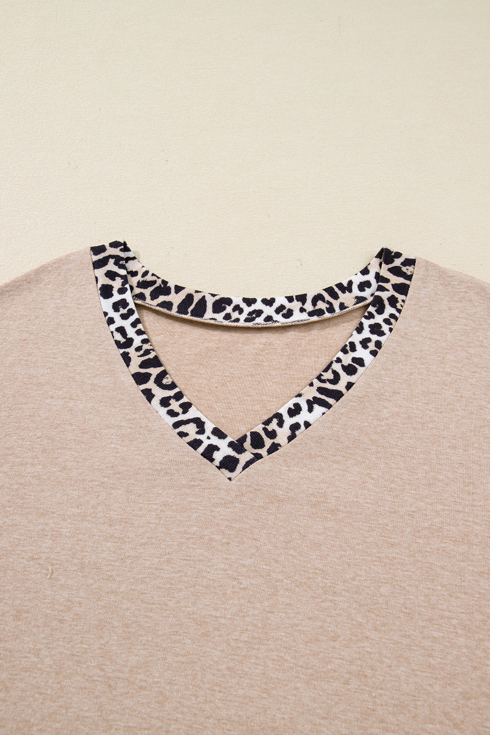 Plus Size Leopard Patchwork V-Neck Long Sleeve Top