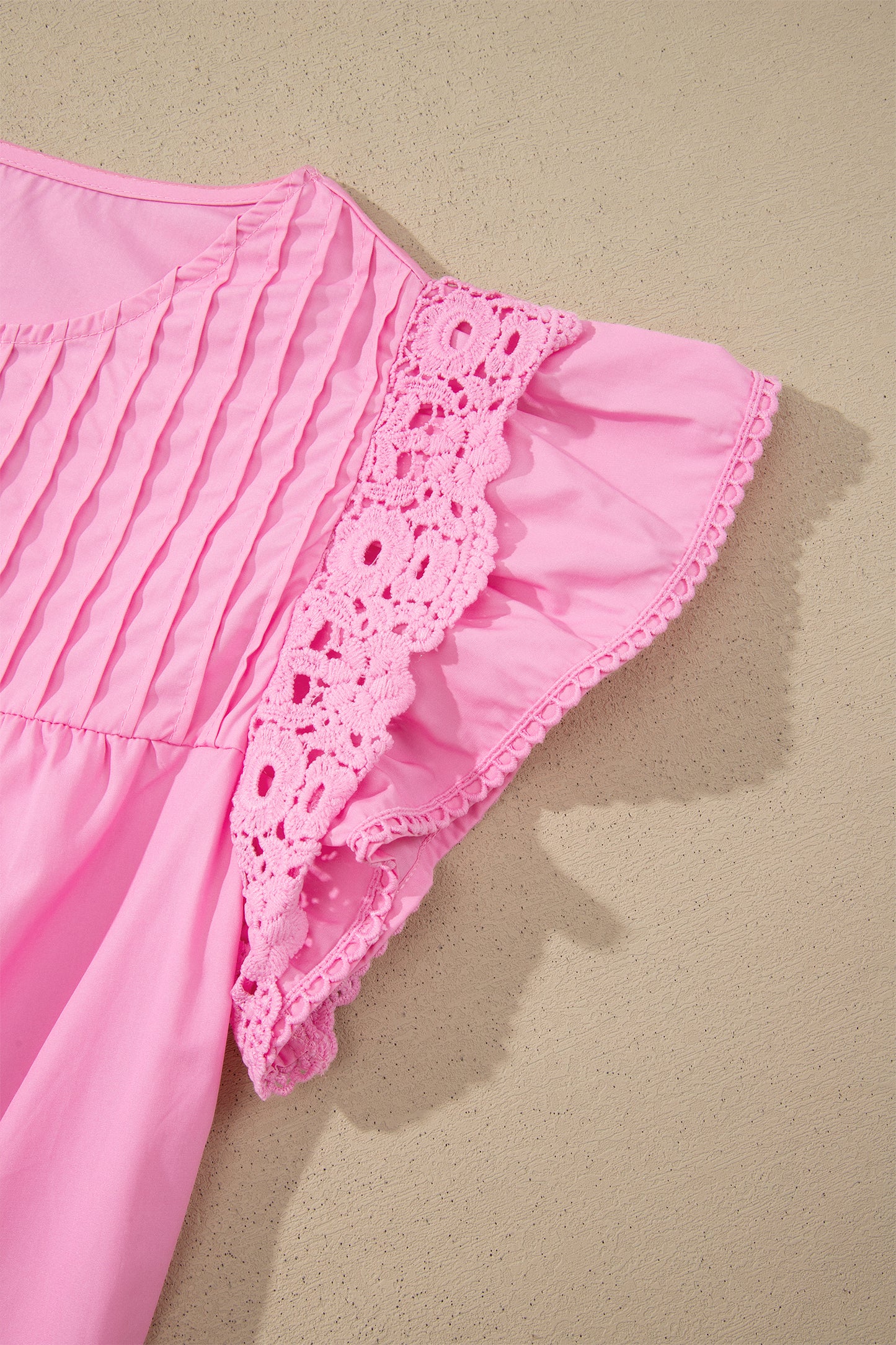 Solid Lace Flutter Sleeve Pleated Blouse