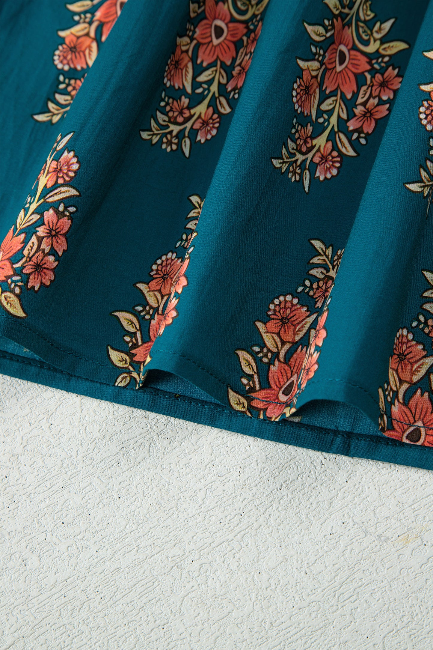 Plus Size Floral Lace Trim Pleated Buttoned Shirt