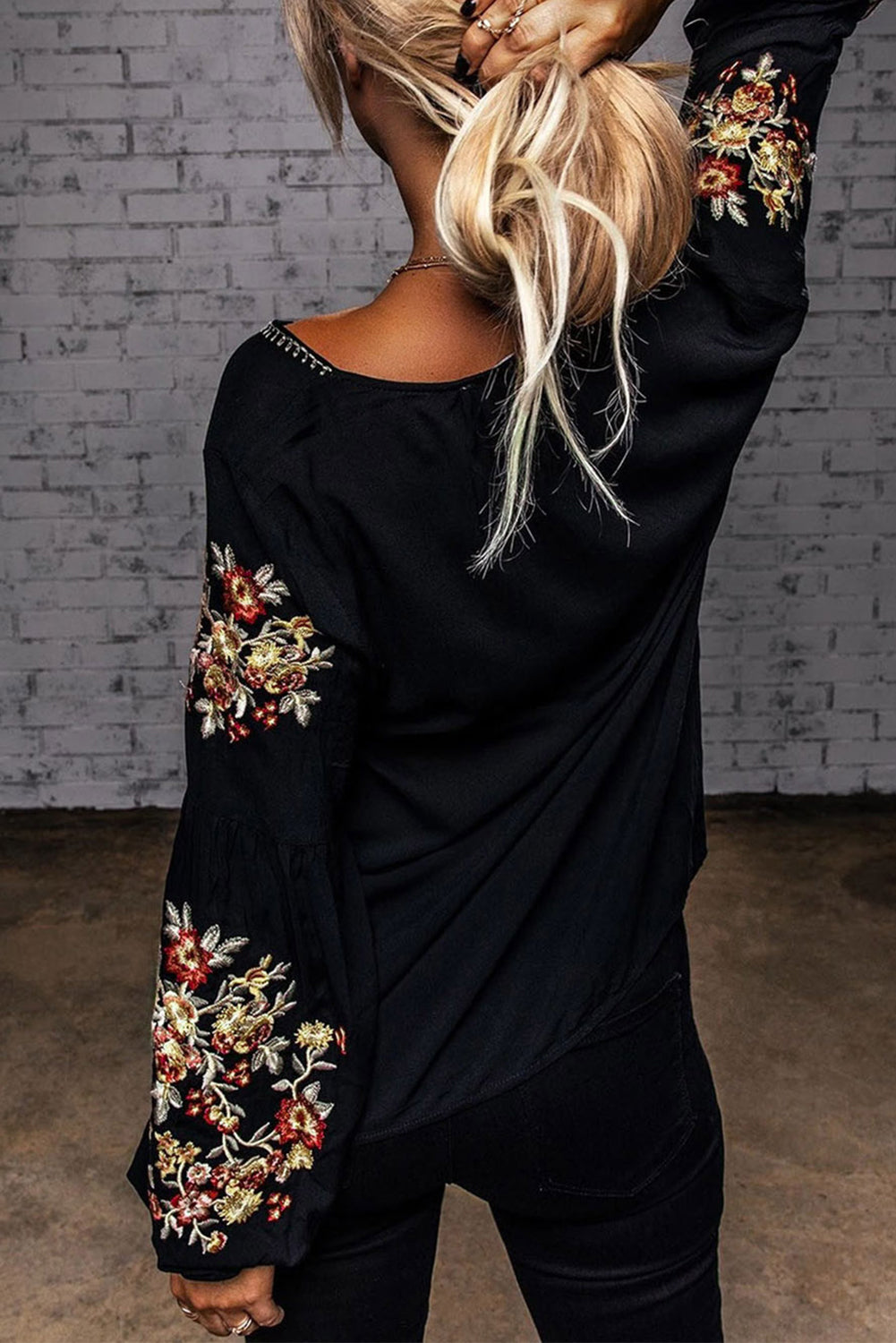 Floral Embroidered Long Sleeve Top