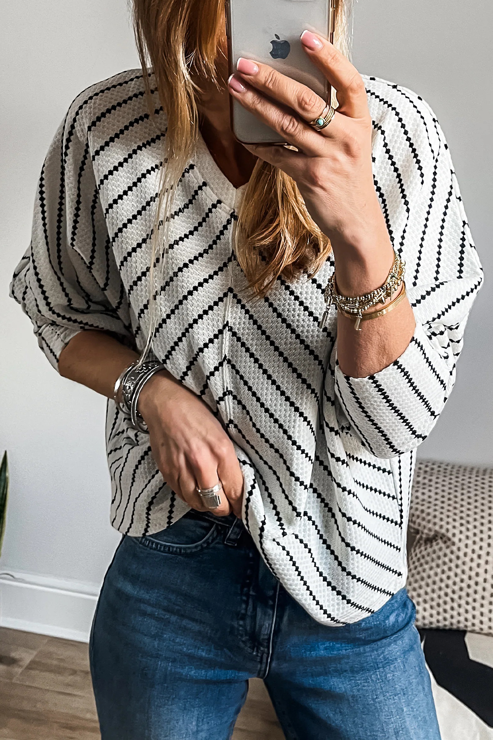 Stripe V-Neck Long Sleeve Top