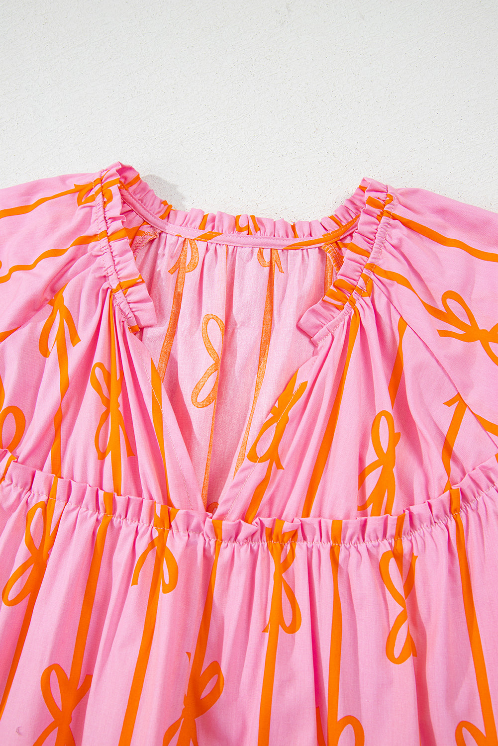 Plus Size Bow Tie V-Neck Puff Sleeve Blouse