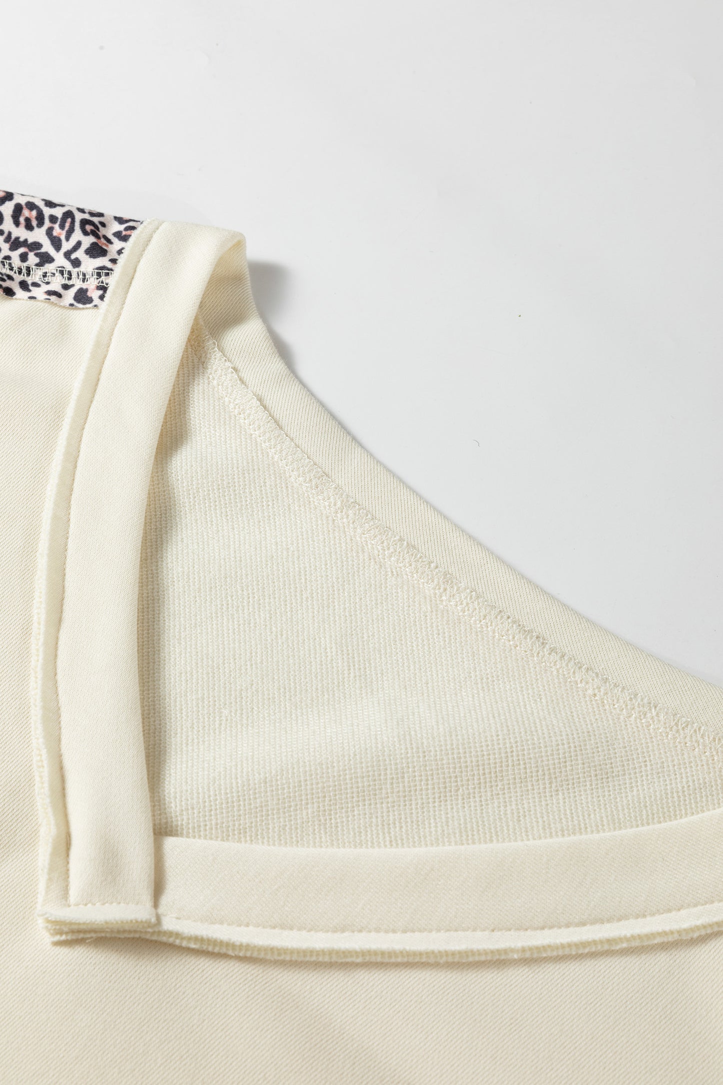 Plus Size Leopard Patchwork V-Neck Short Sleeve Top