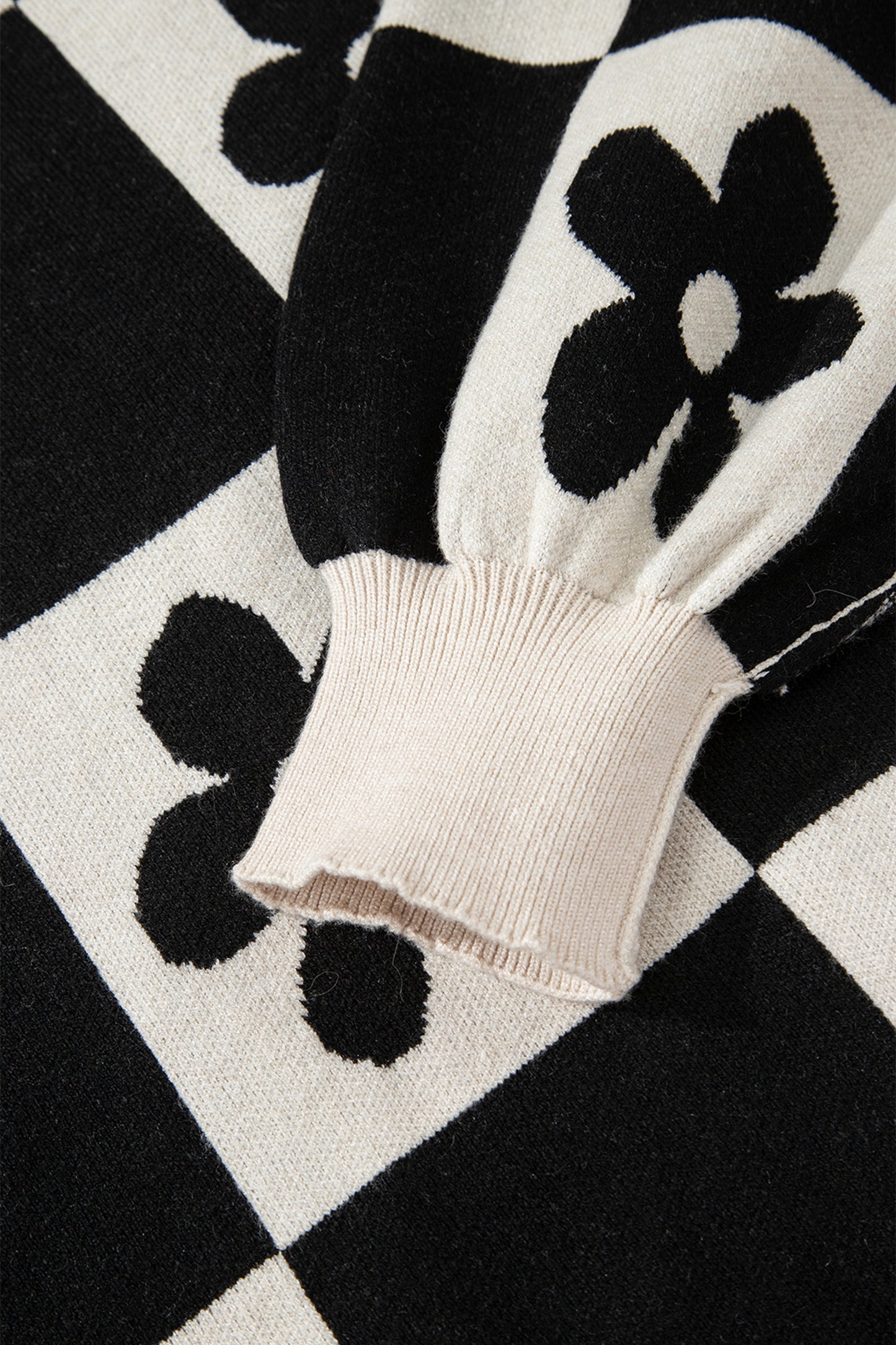 Flower Checker Henley Baggy Sweater