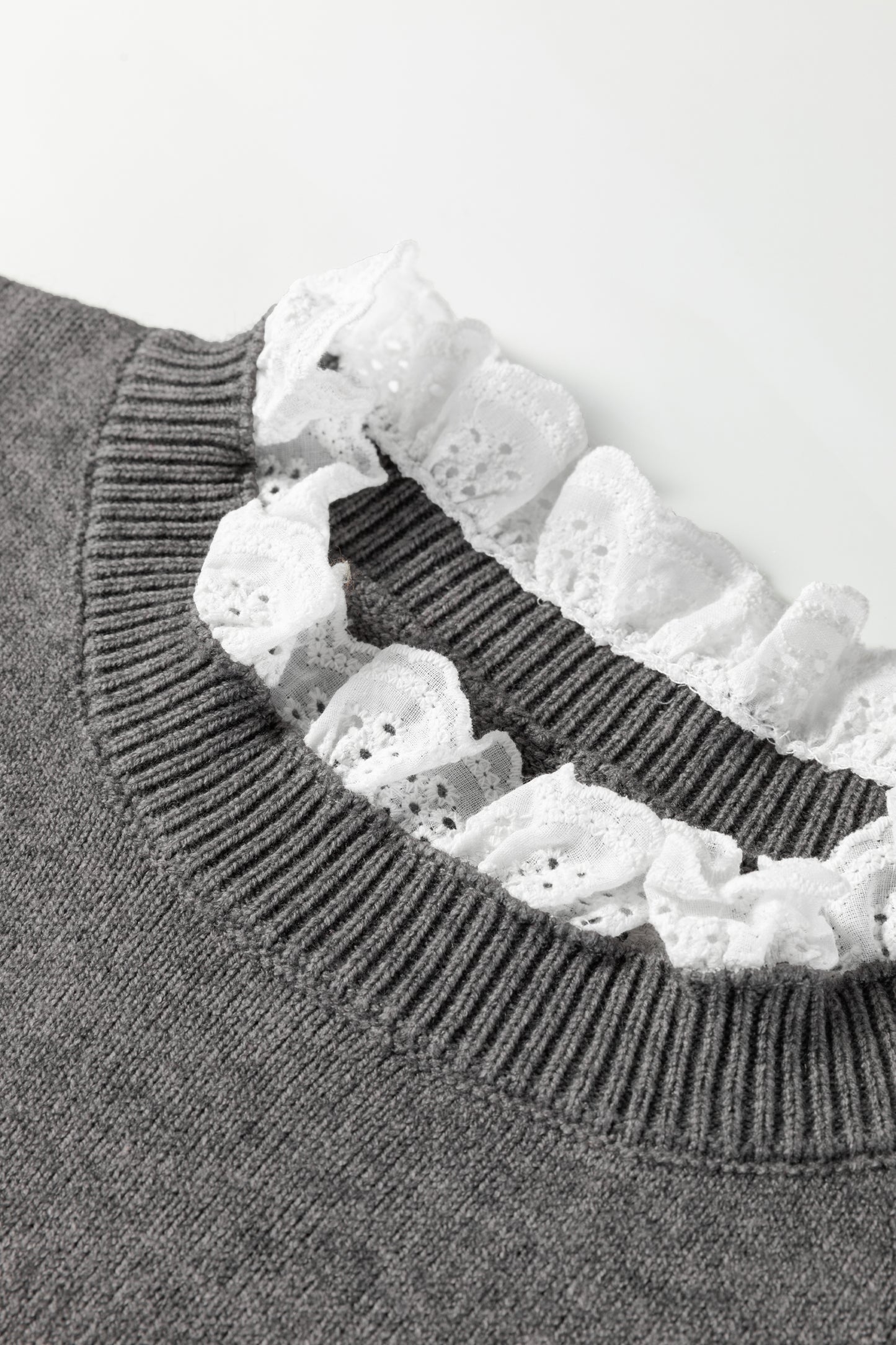 Lace Trim Patchwork Buttoned Cuff Sweater