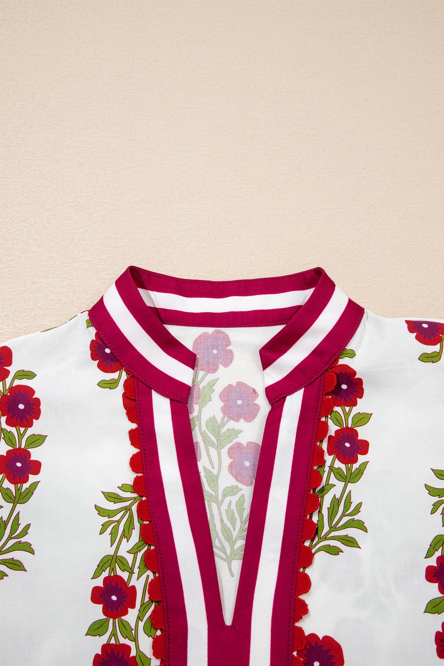 Floral Contrast Slit V-Neck Short Bubble Sleeve Blouse