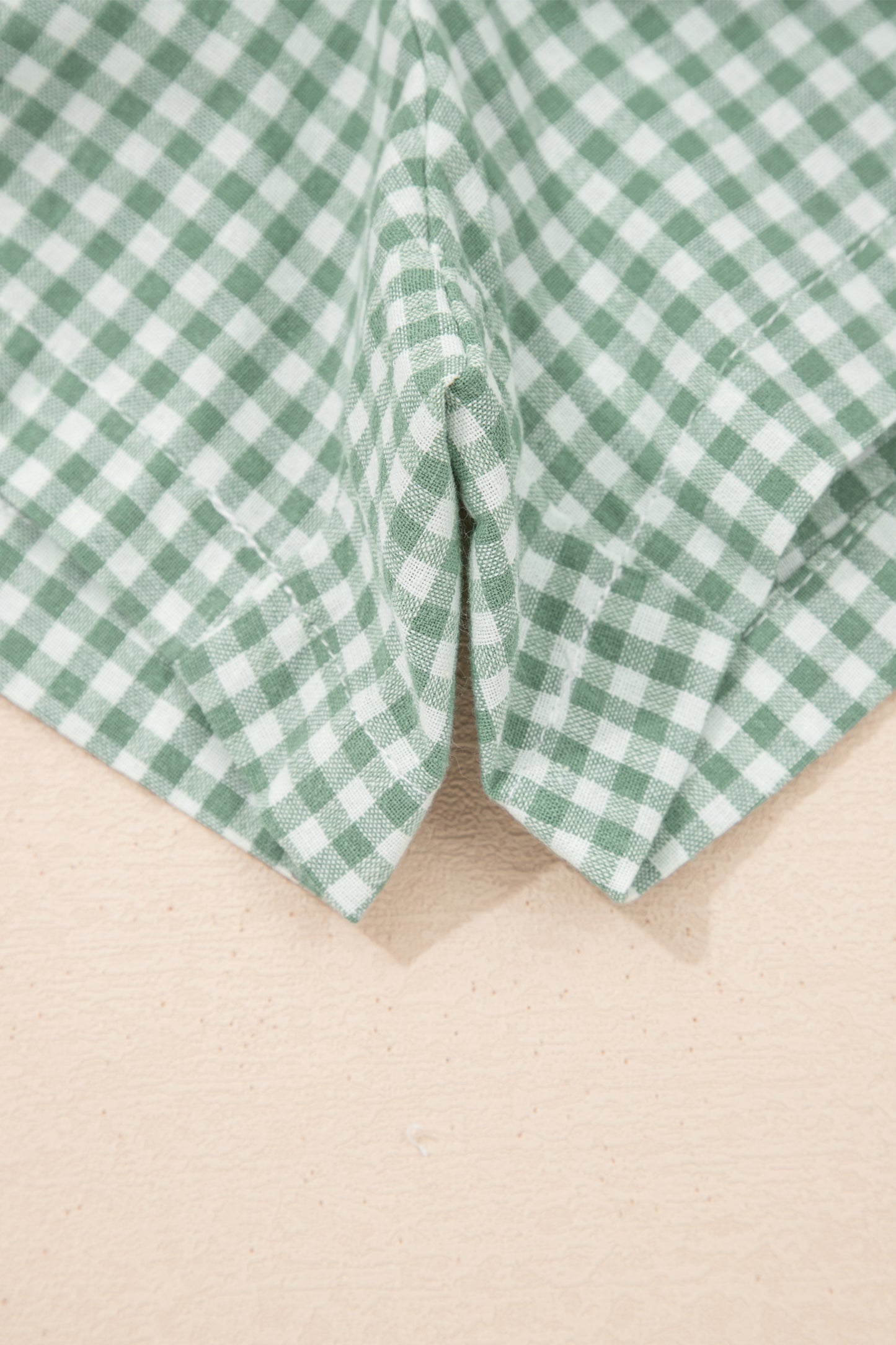 Plus Size Gingham Plaid Ruffle Contrast Trim Shorts