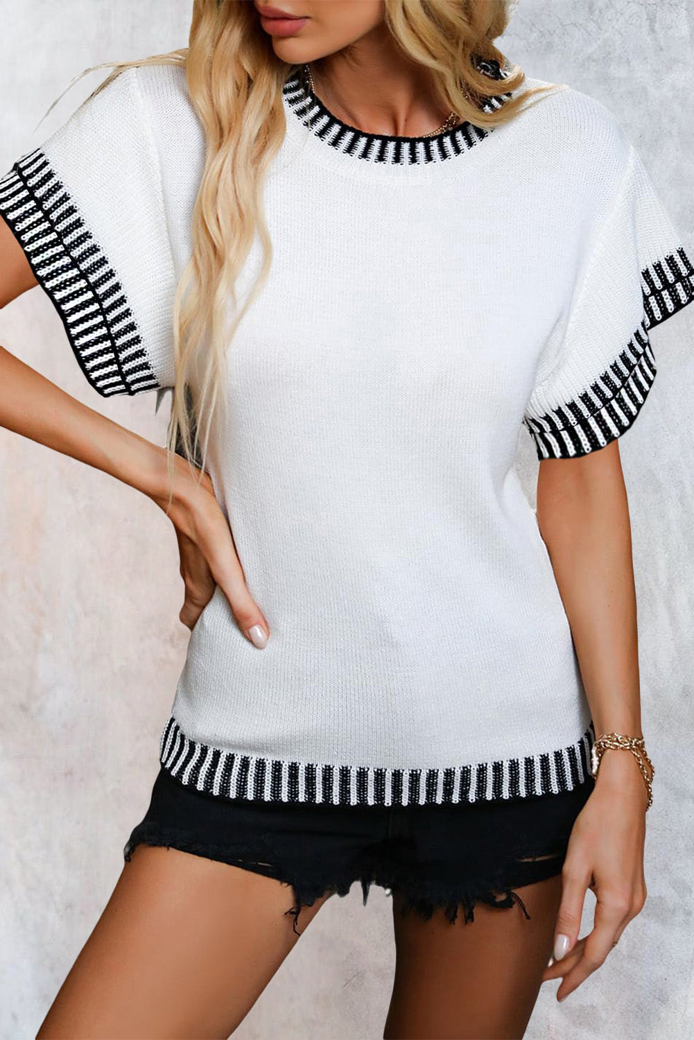 Contrast Trim Batwing Sleeve Top