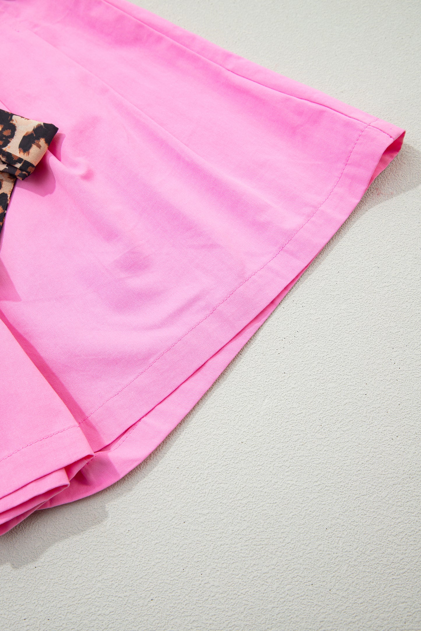 Leopard Contrast Belt Pleated Wide Leg Shorts