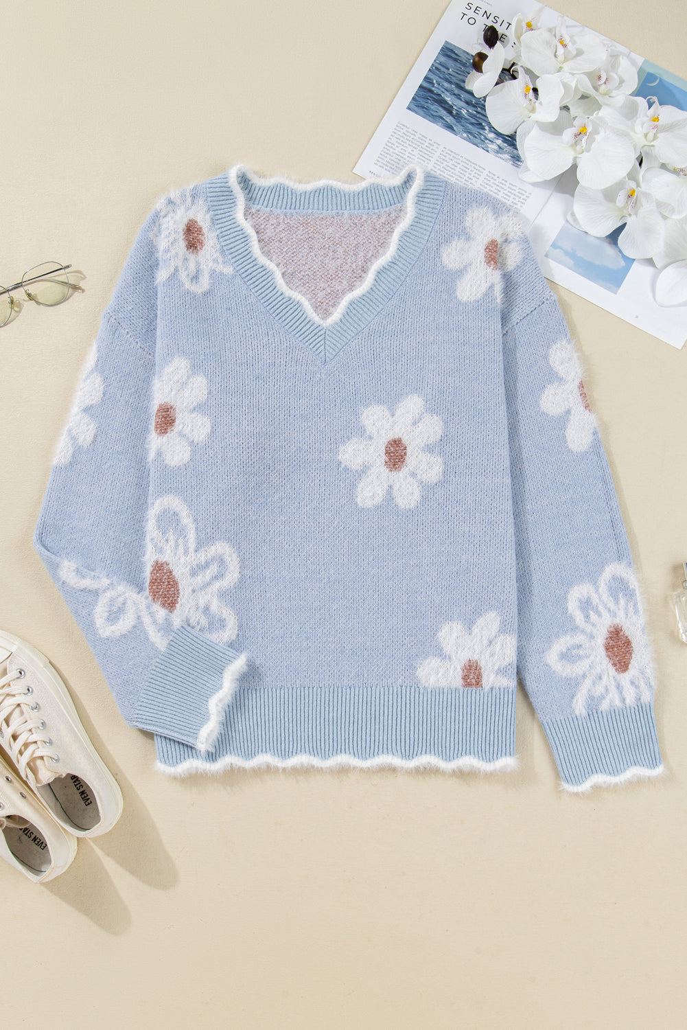 Plus Size Floral Scallop V-Neck Sweater