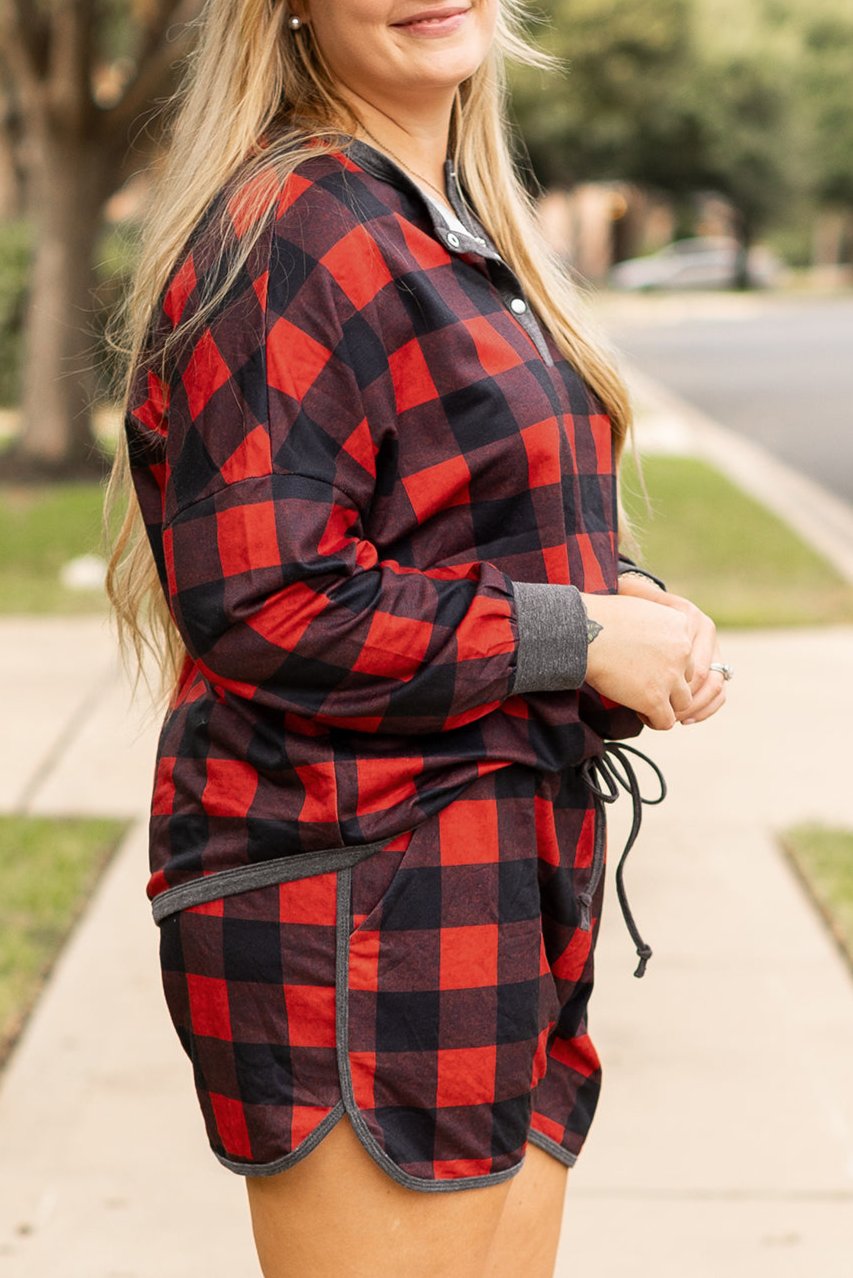 Plus Size Christmas Plaid Top and Shorts Set