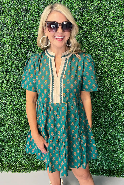 Floral Contrast Trim V-Neck Short Sleeve Dress