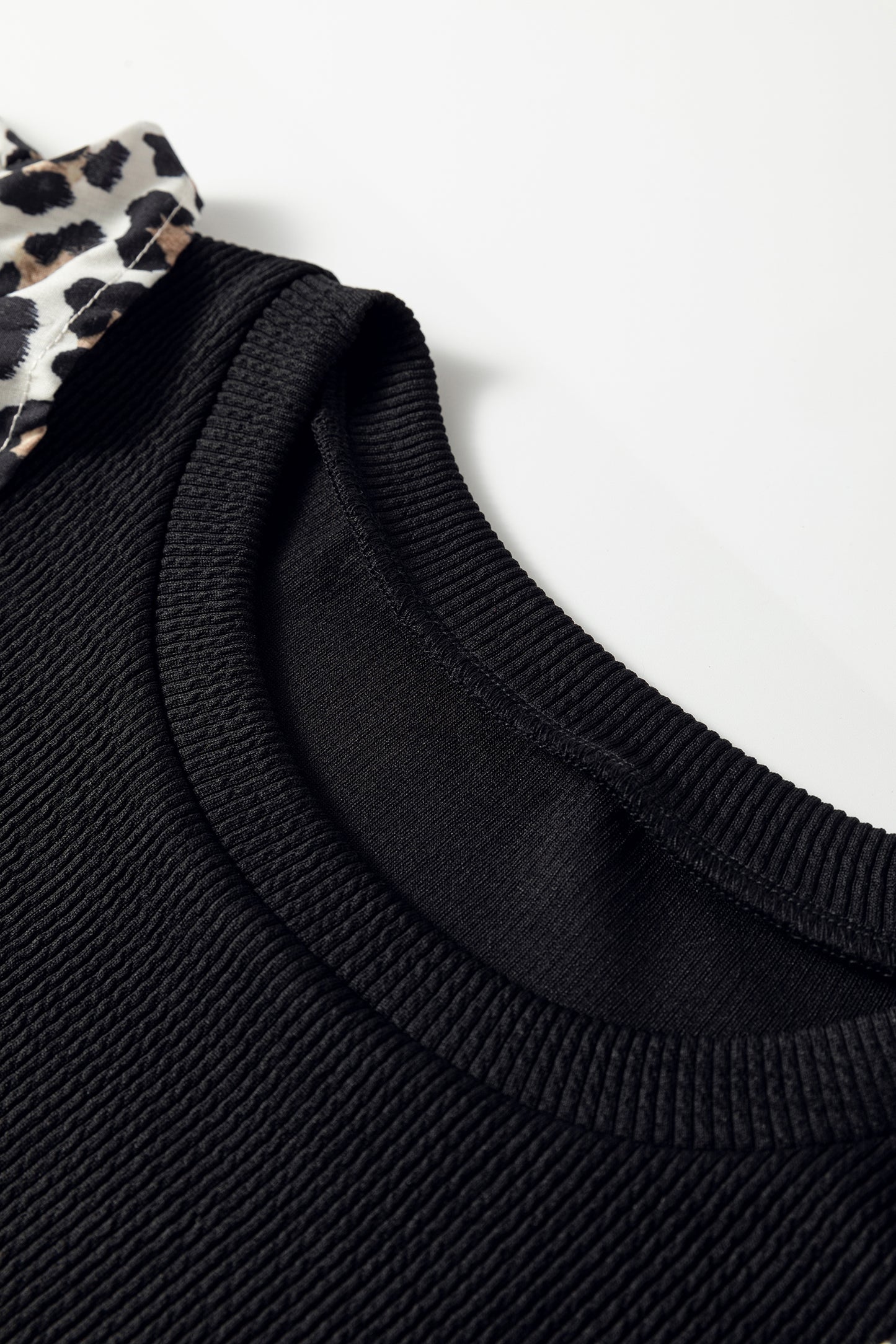 Leopard Contrast Ruffle Short Sleeve Ribbed Top