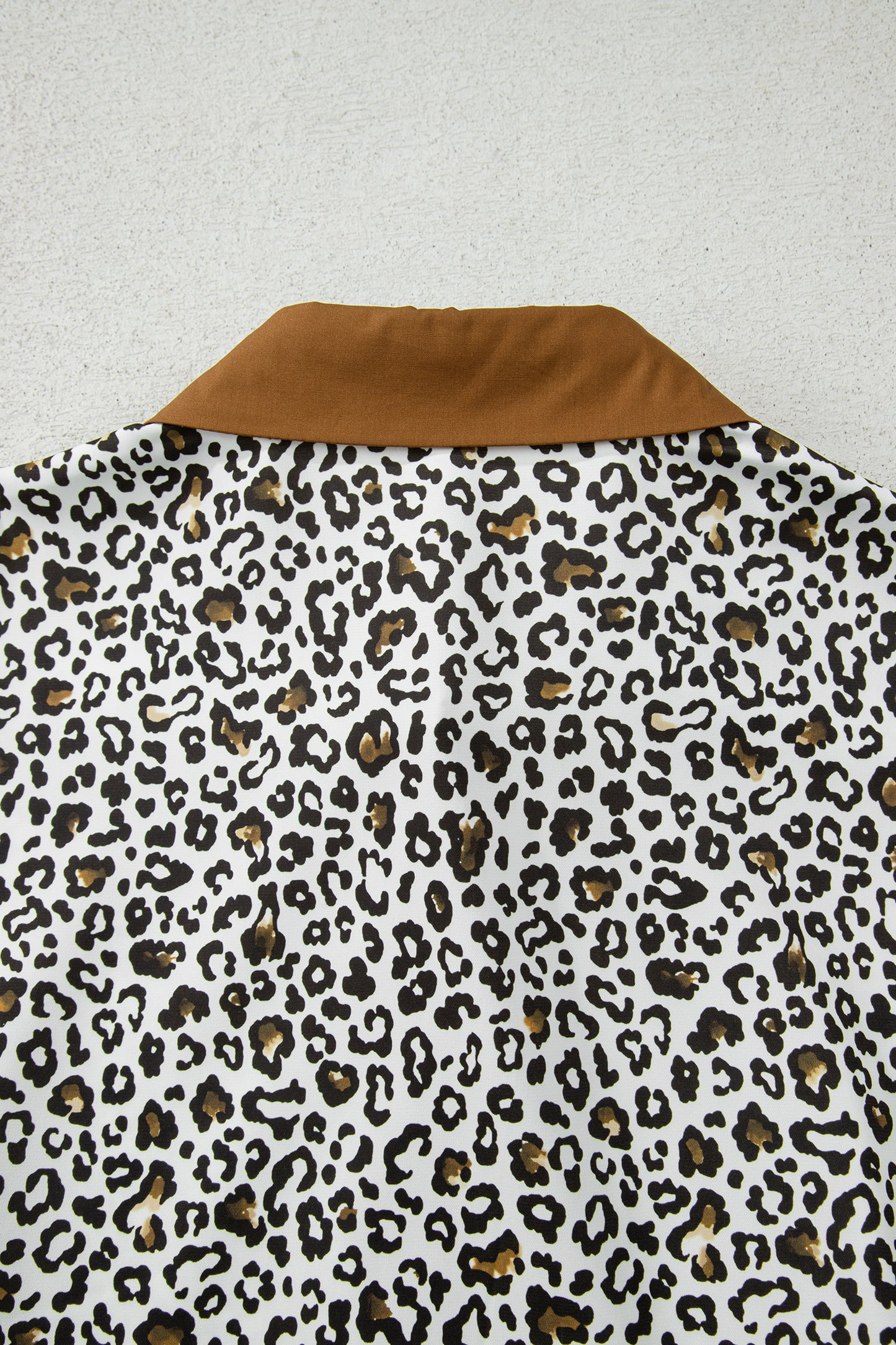 Plus Size Leopard Contrast Trim Puff Sleeve Blouse